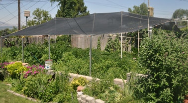 中庭、紫外線の Hdpe のための高いスクリーン力の庭の陰の網