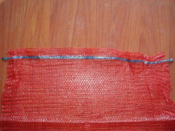 Tomoto Baggs パレット伸張の覆い 18gsm-45gsm を得る赤いプラスチック Baggs