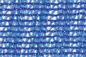 空気透磁率と編まれる Raschel を得る青いプラスチック庭の陰